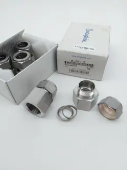 SWAGELOK SS-1210-7-12 FEMALE CONNECTOR 3/4