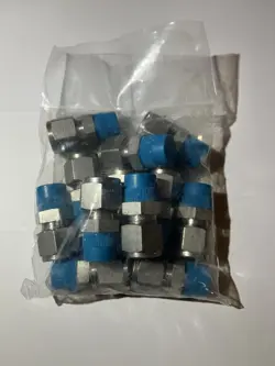 SS-810-1-6 MALE CONNECTORS