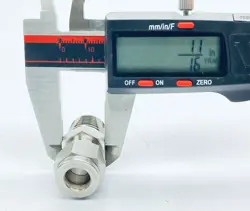 SWAGELOK SS-600-1-6