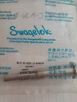 LOT OF 1 SWAGELOK 6LV-8-VCR-3-8TB7P GLAND  STAINLESS STEEL FITTING