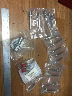 LOT OF SWAGELOK & OTHER ASSORTED FITTINGS