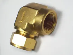 1 - SWAGELOK BRASS ELBOW CONNECTOR, 7/8