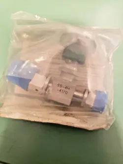 SWAGELOK SS-4H BELLOWS-SEALED