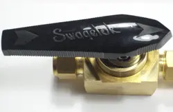 SWAGELOK BRASS B-43S4 BALL VALVE NEW