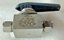 SWAGELOK SS-45S12MM STAINLESS STEEL BALL VALVE.