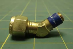 SWAGELOK B-600-5-2 BRASS MALE 45 DEG. ELBOW COUPLING 3/8