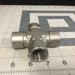 SWAGELOK XZZ SS PIPE CROSS 3/4” FEMALE 4WAY TEE (LMM01W)