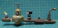 CA NORGREN 11-002-067 FLUID PRESSURE REGULATING VALVE ASSEMBLY W/ SWAGELOK FITT.
