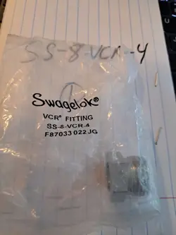 LOT OF 1 SS-8-VCR-4 FITTING STAINLESS STEEL