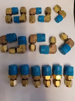 BRASS FITTINGS B-200-1-4