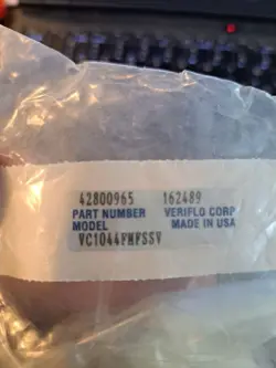 LOT OF 1 VERIFLOW 42800965 VC1044FMFSSV FITTING STAINLESS STEEL