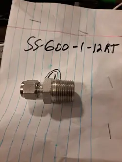 LOT OF 1 SS-600-1-12RT  FITTING STAINLESS STEEL