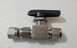 SWAGELOK SS-42GS4-1466 STAINLESS STEEL BALL VALVE 1/4