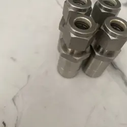 TUBE FITTINGS SS-600-R-12