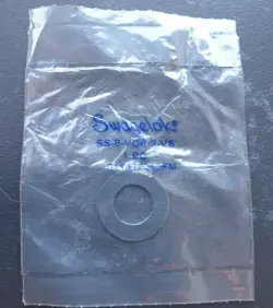 SS-8-VCR-2-VS STAINLESS