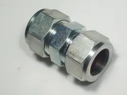 1- SWAGELOK CARBON STEEL UNION, 3/4