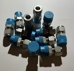SWAGELOK SS-600–1-6 NEW