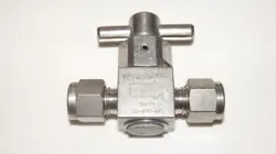 COMPRESSION QUARTER TURN