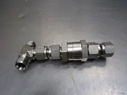 SWAGELOK SS-CHS6-1 VALVE