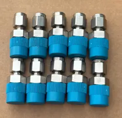 FITTING SS-200-1-4 NEW