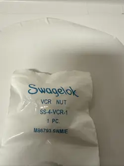 NUT SS-4-VCR-1 1/4”
