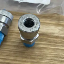 MALE CONNECTORS