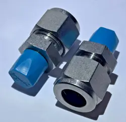 2: SWAGELOK SS-810-1-4