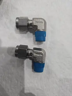 SWAGELOK SS-400-2-2, 1/4 TUBE X 1/8 NPT ELBOW