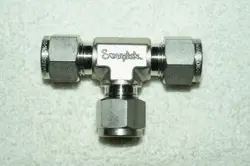 SWAGELOK TUBE UNION TEE 1/4 IN. X 1/4 IN. X 1/4 IN. TUBE OD  (SS-400-3)