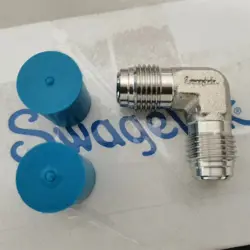 1PC SWAGELOK SS-4-VCR-9