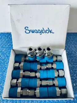 NEW SWAGELOK SS-600-1-8 MALE CONNECTOR 3/8 TUBE X 1/2
