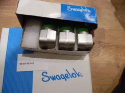 ONE SWAGELOK   SS-16-VCO-9    1