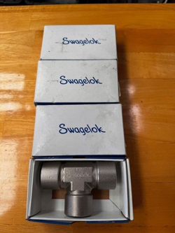 4 PCS. SWAGELOK SS-12-T, 3/4
