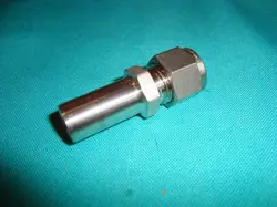 SWAGELOK SS-600-R-8 3/8