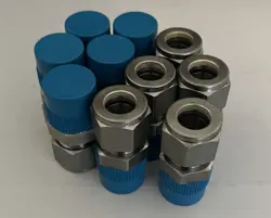 (10) SWAGELOK SS-810-1-8 STAINLESS FITTINGS 1/2”