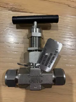 1 PC - SWAGELOK ALLOY 600 NEEDLE VALVE, 3/4 IN. TUBE FITTING, BALL STEM
