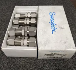 SS-810-61 STAINLESS BULKHEAD