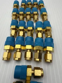 SWAGELOK B-200-1-4 BRASS FITTING 1/8