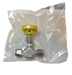 SWAGELOK SS-1KS4-YW / SS1KS4YW NEW