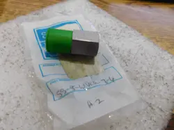 SS-8-WVCR-7-6 FACE SEAL