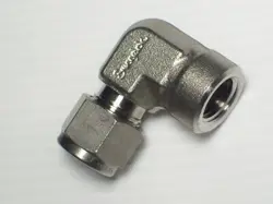 1 - SWAGELOK STAINLESS STEEL ELBOW, 3/8