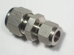UNION FITTING 12