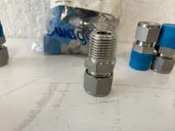 SS-810-1-8RT STAINLESS