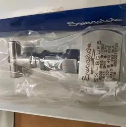ONE NEW SWAGELOK SS-8GUF8 NEEDLE VALVE