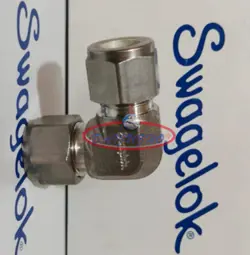 1PCS SWAGELOK SS-1210-9 VALVE NEW