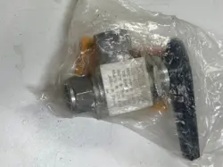 WHITEY STAINLESS BALL VALVE 3/4 SWAGELOK PORTS 90 DEGREE PATTERN