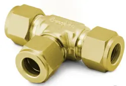 2 X SWAGELOK BRASS UNION TEE FITTING,  1/8