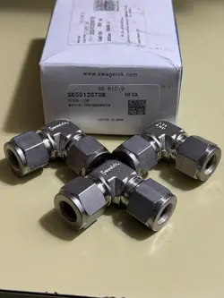 SS-810-9 STAINLESS ELBOW