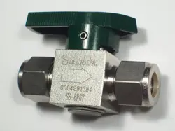 1- SWAGELOK STAINLESS STEEL INSTRUMENT PLUG VALVE, 1/2