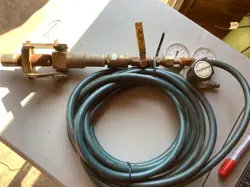 OXYLANCE REG-5-250 REGULATOR AND BURNING BAR HOLDER W/ SWAGELOK 3/8IN HOSE